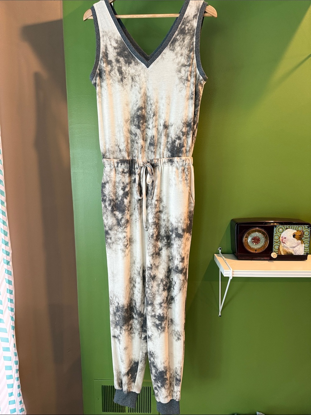 Doe & Rae Gray and Cream Tie-Dye V-Neck Sleeveless Jumpsuit